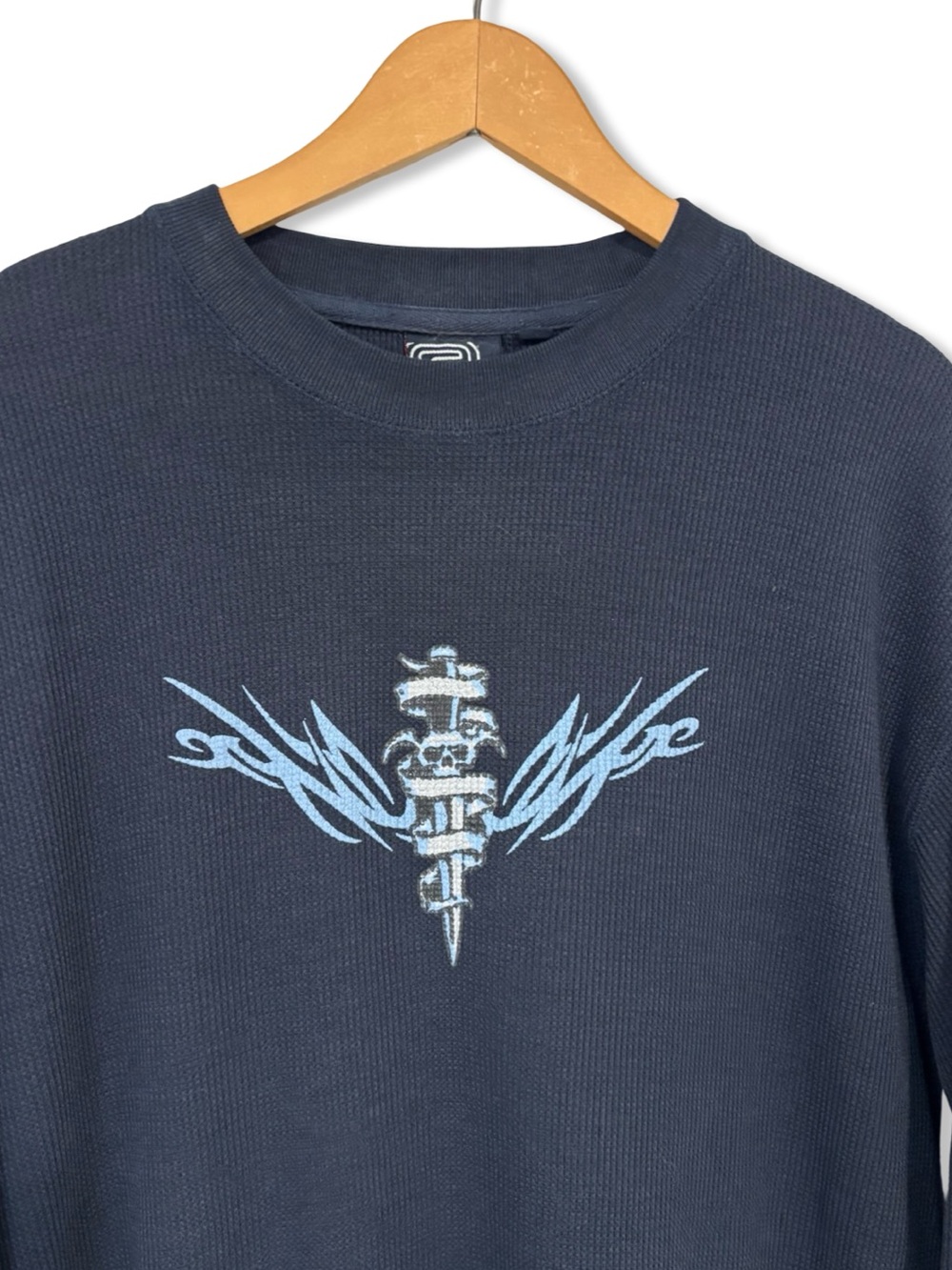 Vintage Y2K Randy River Tribal Skull & Dagger Waffle Knit/ Thermal Shirt - Picture 2 of 4